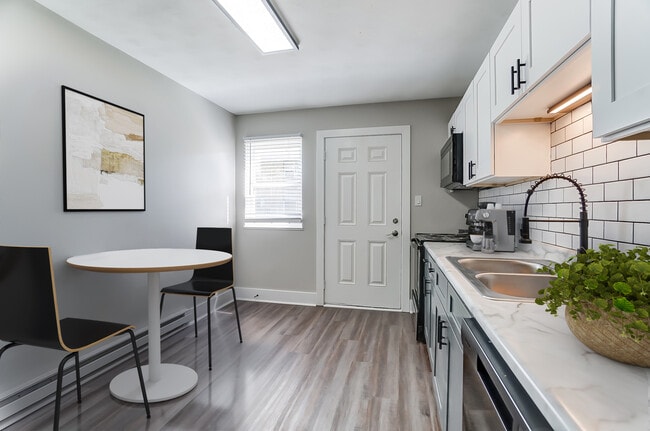 Hickory Creek Apartments