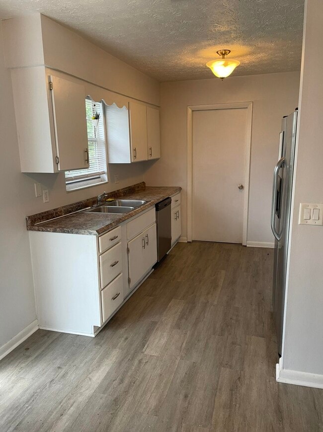 Photo - 1757 SW Cameo Blvd