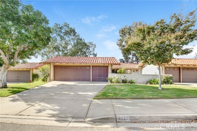 Building Photo - 8024 Valle Vista Dr