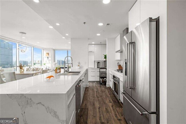 3338 Peachtree Rd Unit 2207