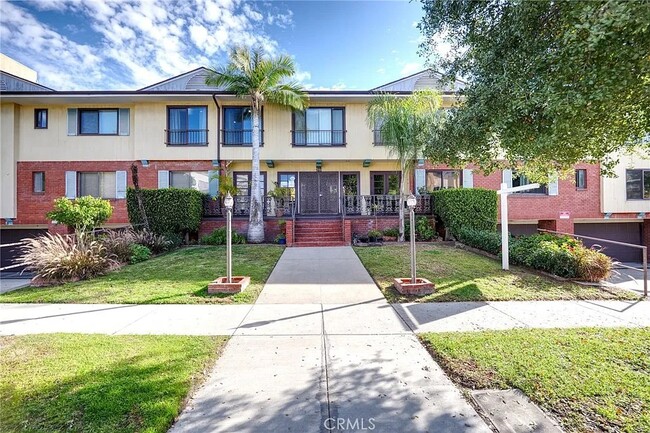 Photo - 312 N Louise St