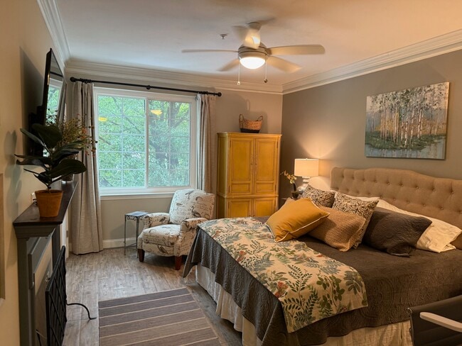 Building Photo - 10 E Washington St Unit 2h Rental
