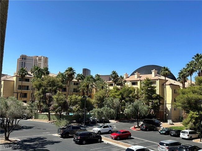 Building Photo - 220 E Flamingo Rd Unit 234