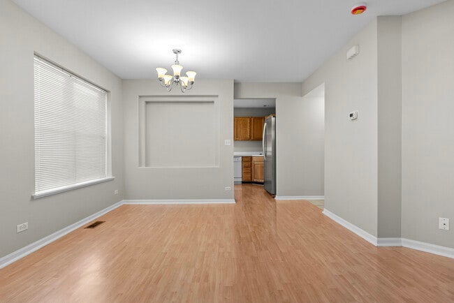 Photo - 1037 Huntington Dr