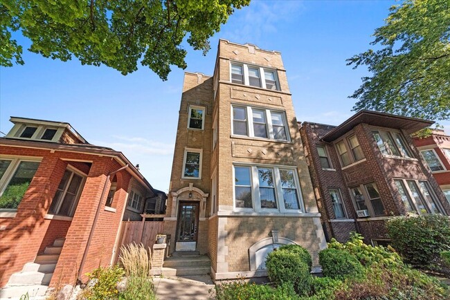 Photo - 4821 N Washtenaw Ave Apartment Unit 2