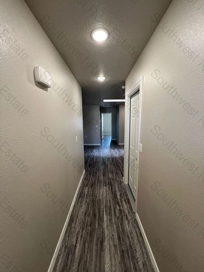 Photo - New Spacious 2 bedroom 2 bath Duplex.
