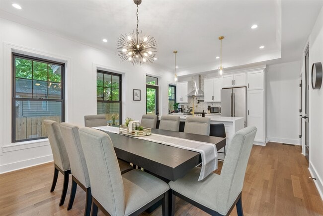 Photo - 198 W 6th Ave