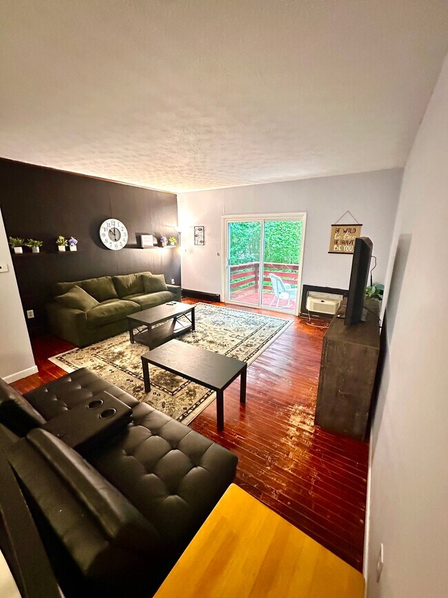 Photo - 168 Woodland Dr Unidad A