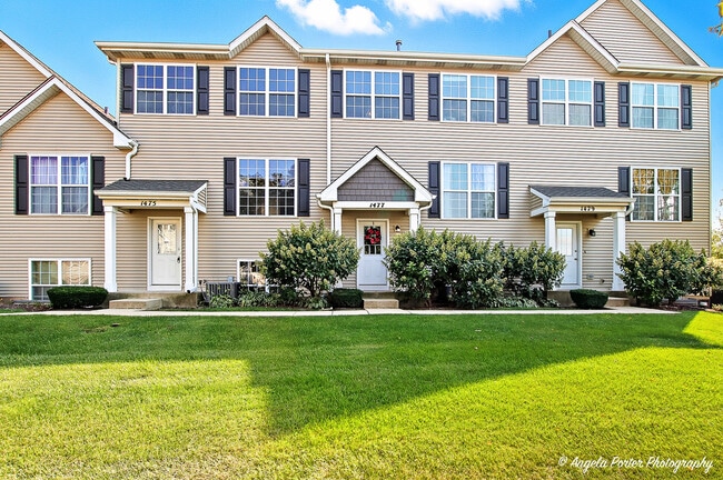 Building Photo - 1477 Sedgewood Ct