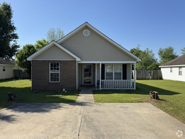 Building Photo - 211 Strawbridge Ln Rental