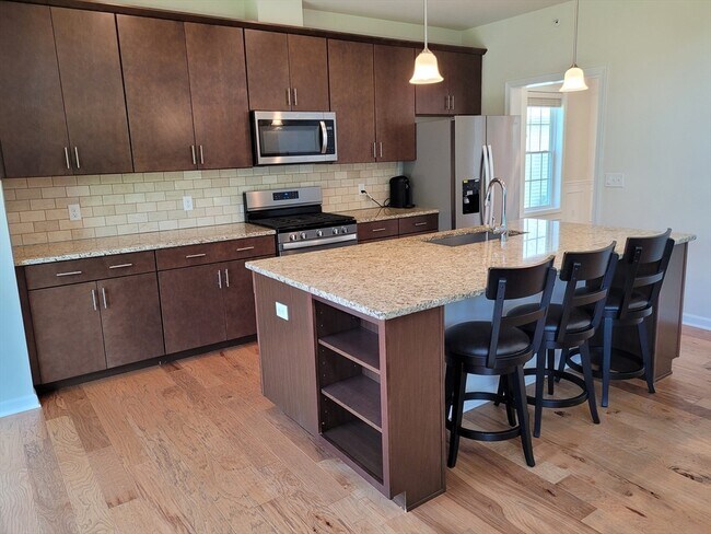 Photo - 13 Walnut Way Unit 13
