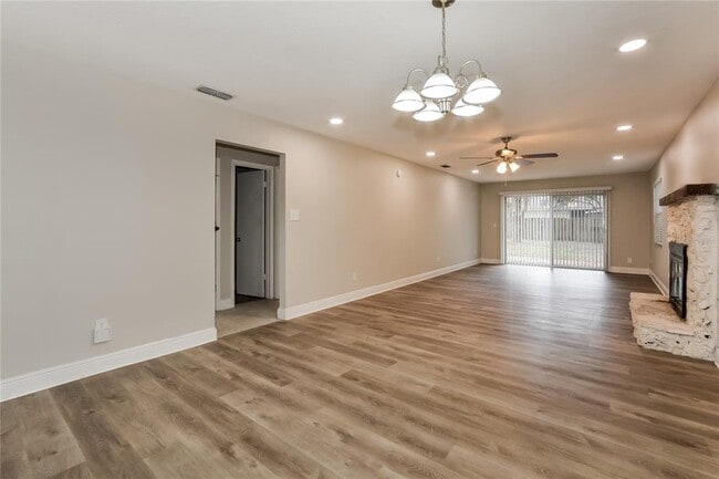 Photo - 25501 Troon Ave