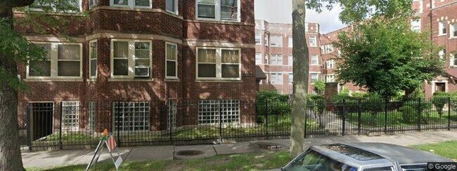 6634 S Greenwood Ave Unit 3B