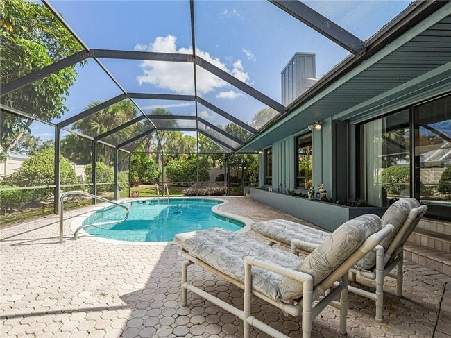 Photo - 1330 Shorewinds Ln