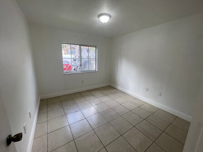 1251 SE 31st Ct