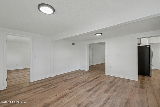 Photo - 1503 Broome St