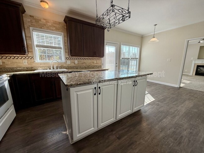 Photo - 2916 Hayward Ct