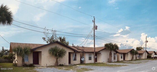 Building Photo - 600 N Bob Little Rd Rental