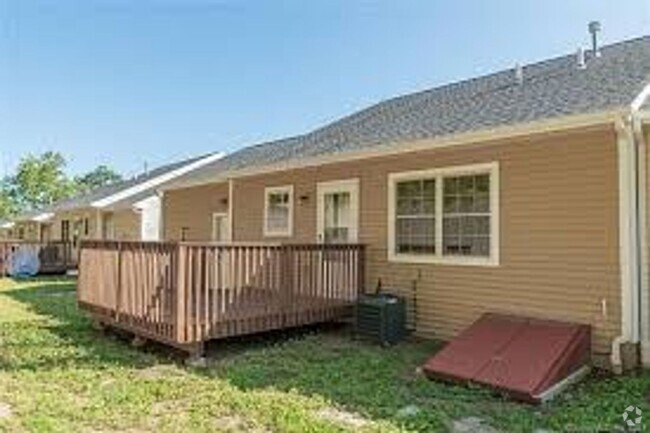 Building Photo - Grove Unit 10 Rental