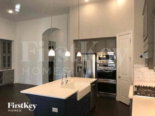 Photo - 816 Hollett Ct