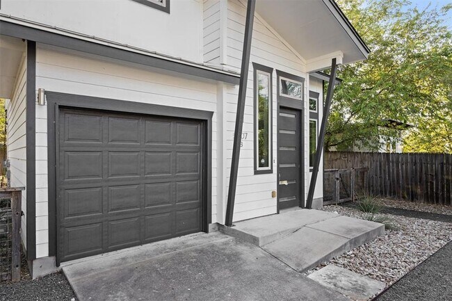 Photo - 5007 Delores Ave