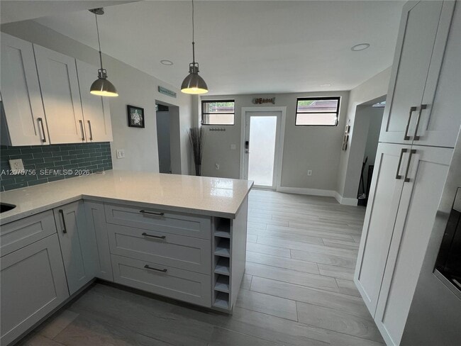 Photo - 15012 Royal Palm Ave