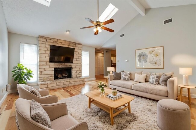 Photo - 1801 W 37th St Townhome