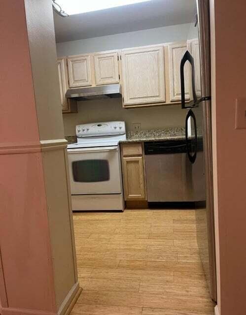 Photo - 2233 S Huron Pkwy Unit 2