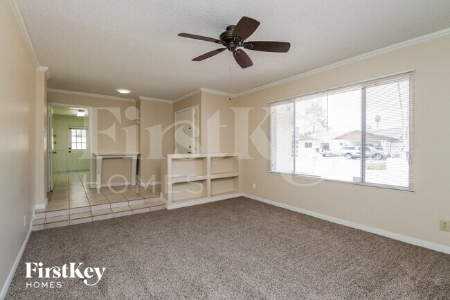 Photo - 813 E Todd Dr