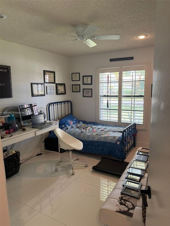 Photo - 260 NW 121st Terrace