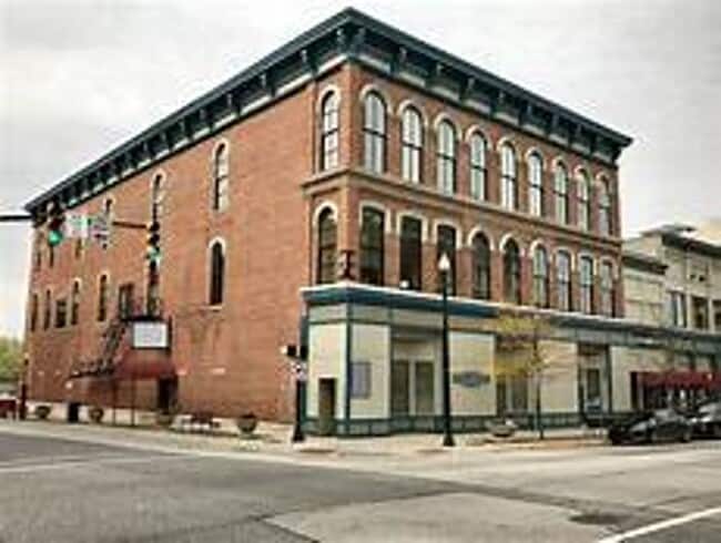 Building Photo - 102 N 3rd St Unit 102 N 3rd- 3A