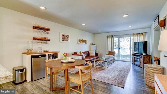 Photo - 72 Quince Ct