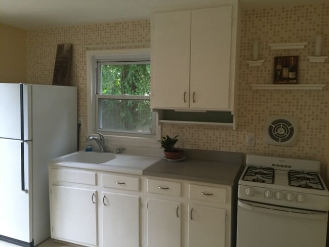 Photo - 20 Elmhurst Cir