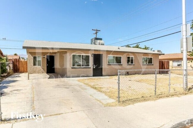 Building Photo - 1904 Carver Ave Rental