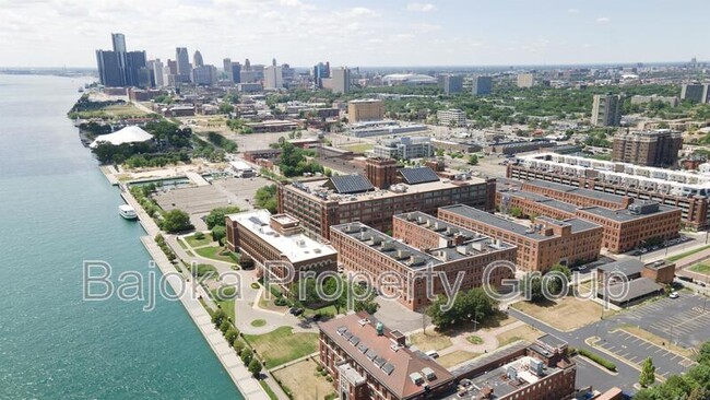 Building Photo - 200 River Pl Dr Unit 49