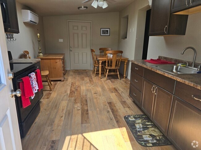 Building Photo - 12835 N 22nd Pl Rental