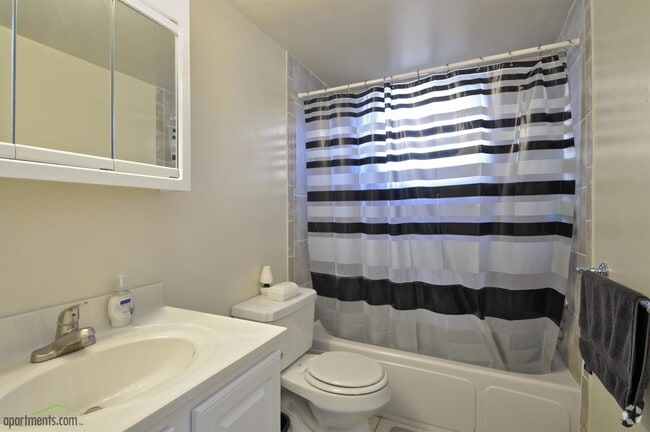 Bathroom - Croftwood Apartments