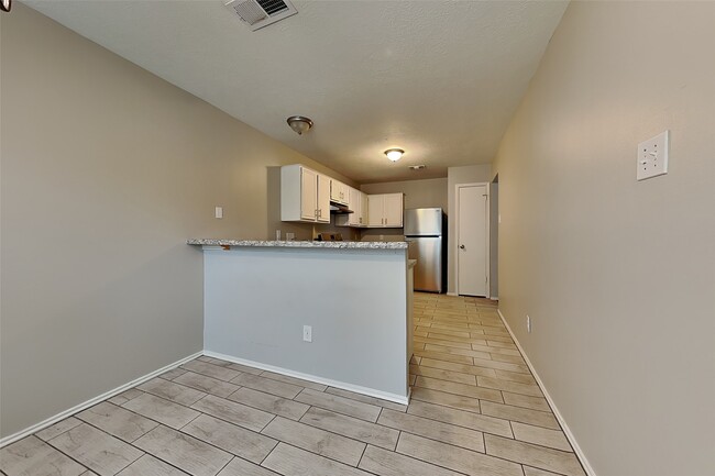 Photo - 26010 Richards Rd