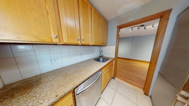 Photo - 306 Savin Hill Ave Unidad 2