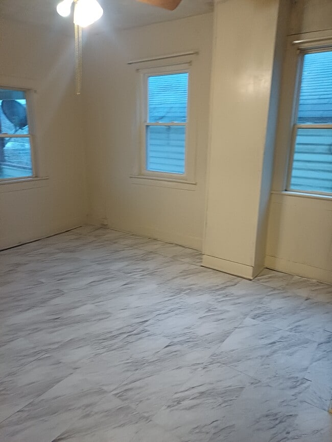 Photo - 603 2nd St Unit APT B