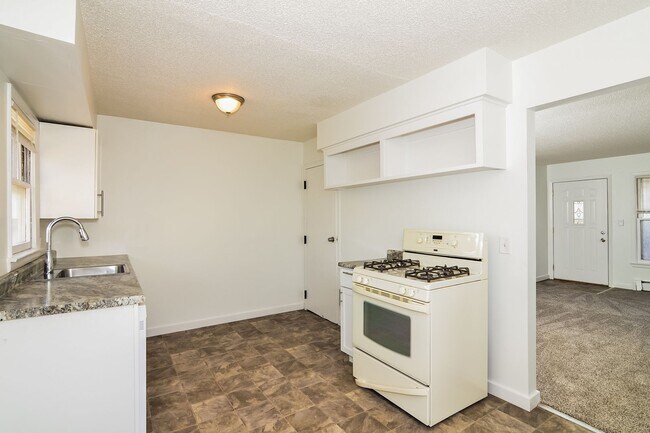 Photo - 314 Knox Ave N Unit 314 Knox