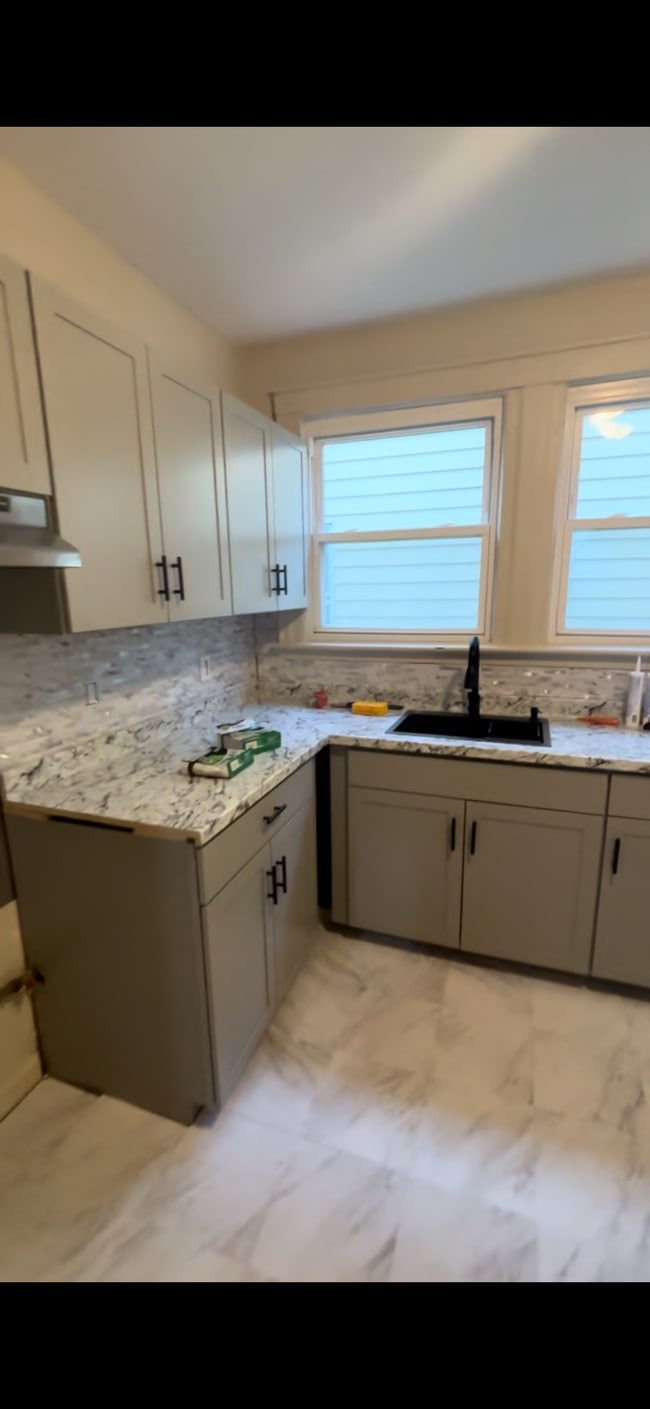 Kitchen - 889 S 20th St Unit Newly renovated apartment