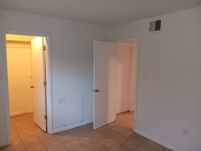 Photo - 5304 Jackson St Unit 1