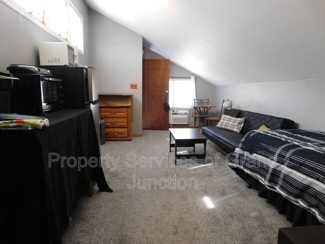 Photo - 1911 Wingate Dr Unit Studio