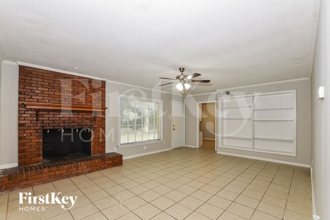Photo - 5819 Fox Lair Ave