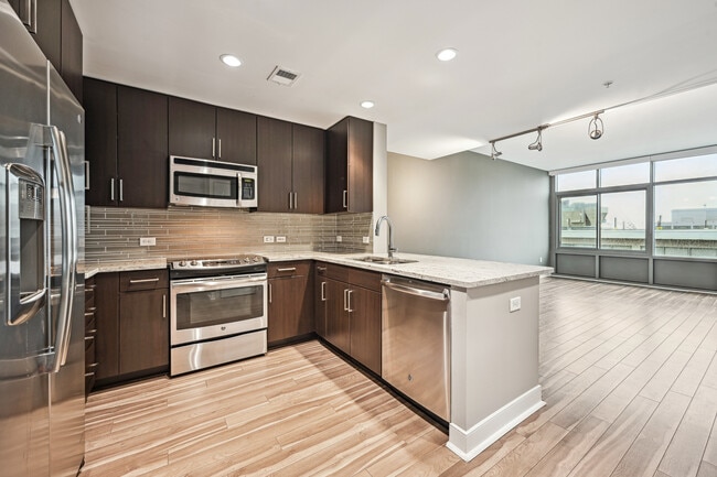Photo - Gallery Bethesda I