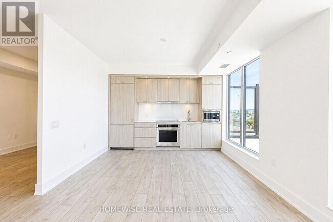 Photo - 858 Dupont St Unit 743