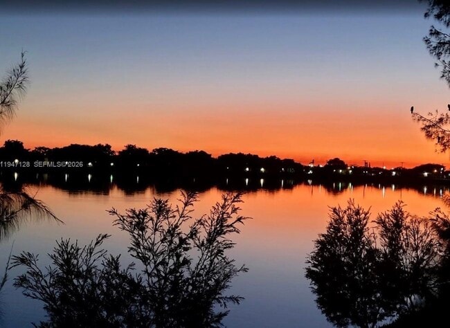 Photo - 468 NE 206th Ln Unidad 202