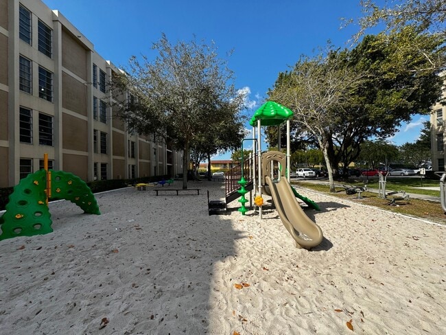 Coral Haven Apartments