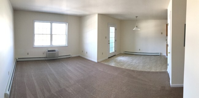 Panoramic of Living Room from Door - Loosestrife Fields
